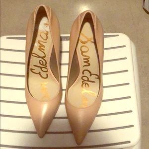 Sam Edelman pumps